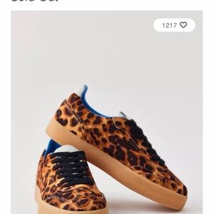 Steve Madden Leopard Print women’s sneakers